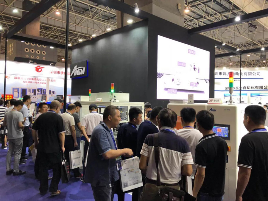 人生就是搏坚持自主创新，多部设备首次公开亮相 | 电子制造自动化展报道